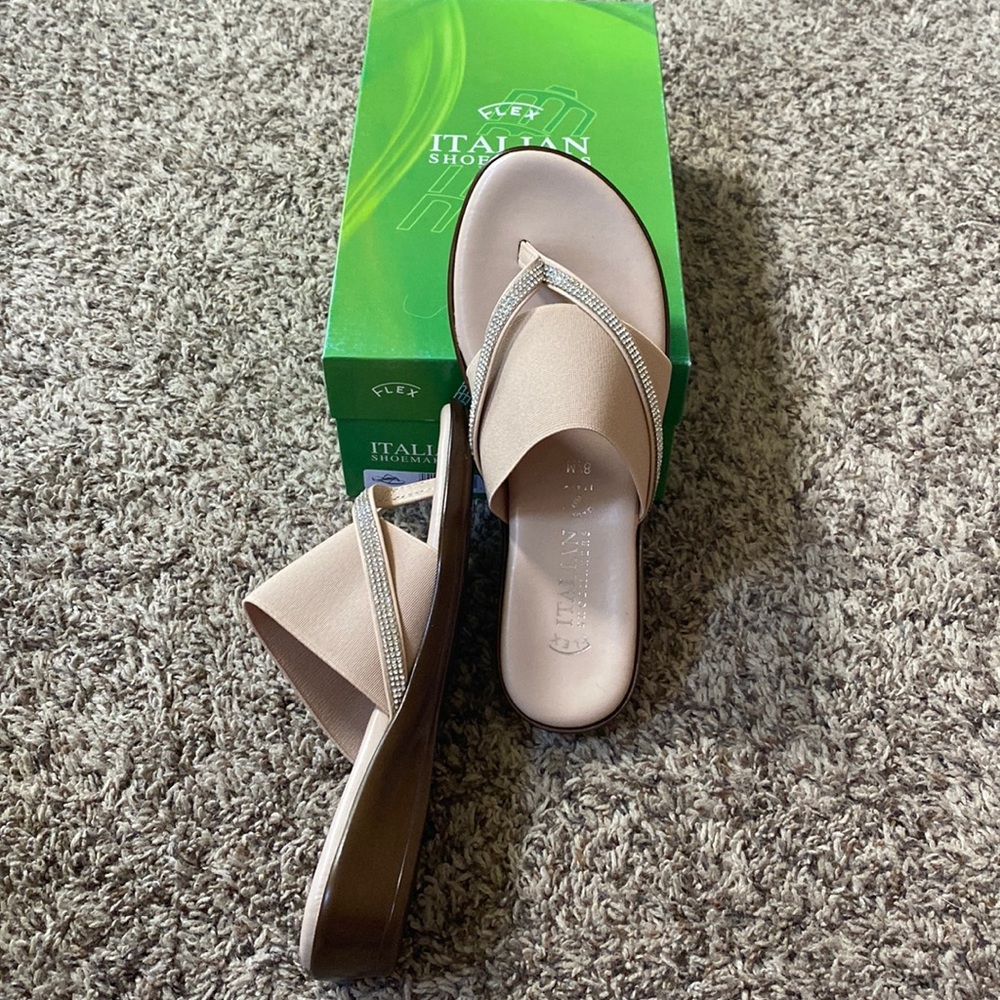 Italian Shoemakers Nude Luxi Sandal. Size 8.5